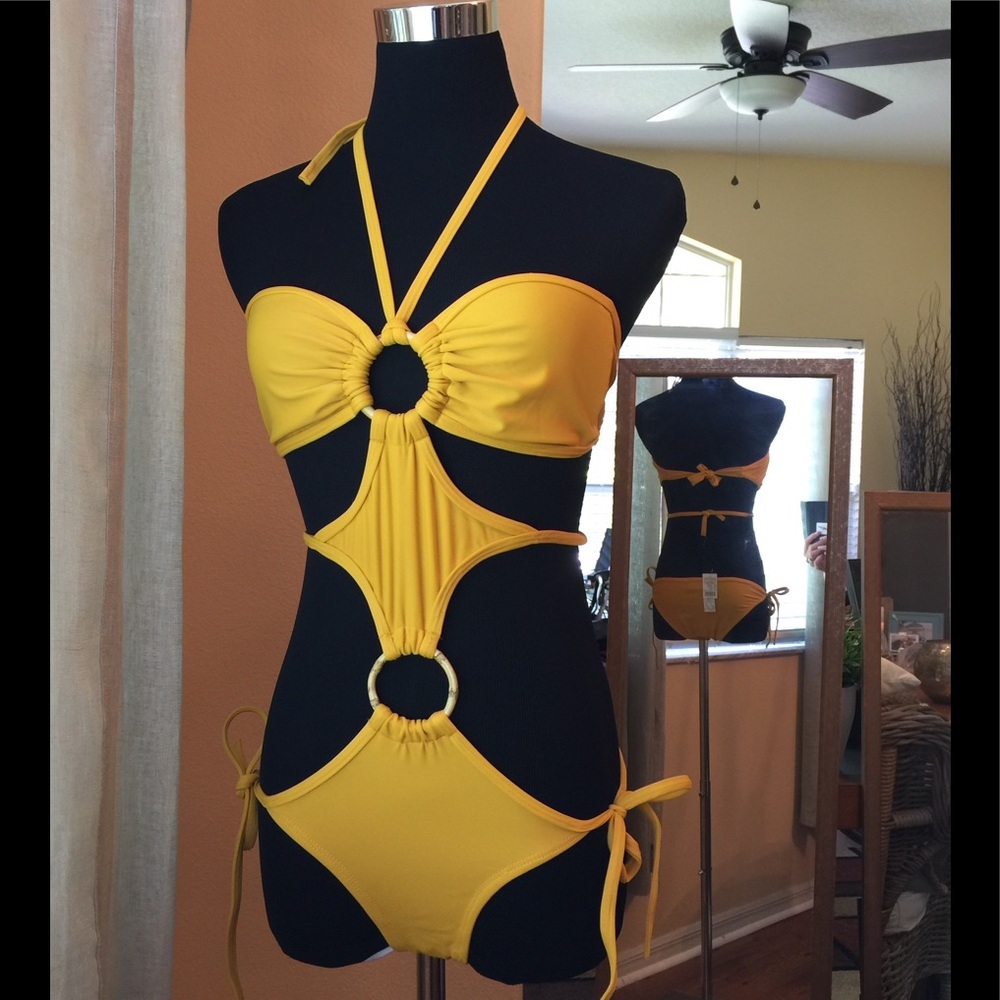 NWT Johnny Vincent resort wear Dominica monokini,S